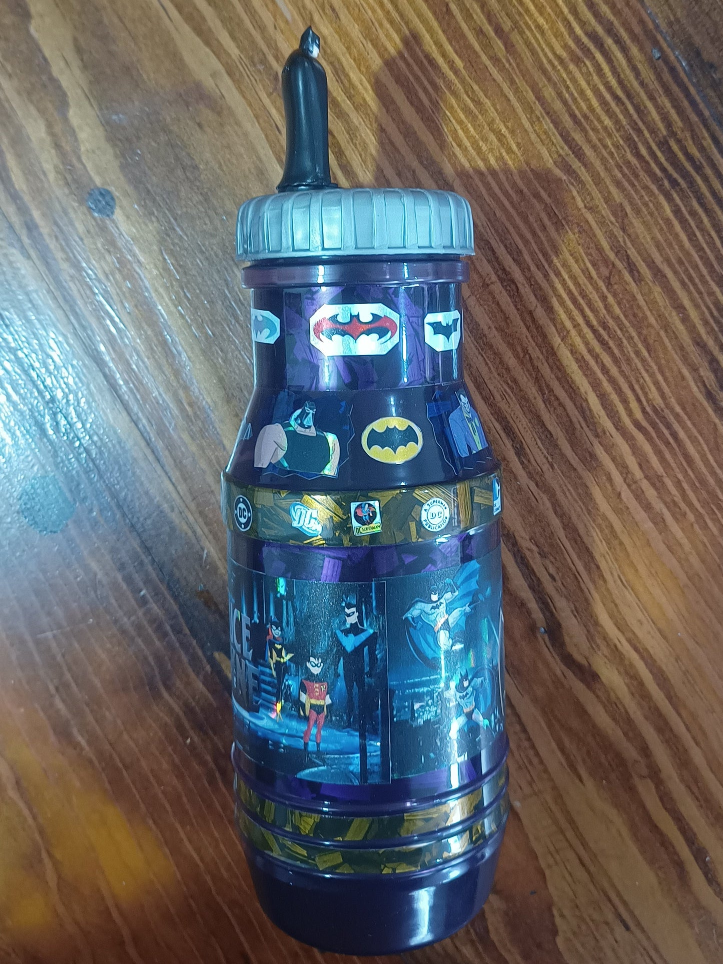Termo Coleccionable Batman "The Dark Knight Legacy" – Edición 360° Gotham Premium