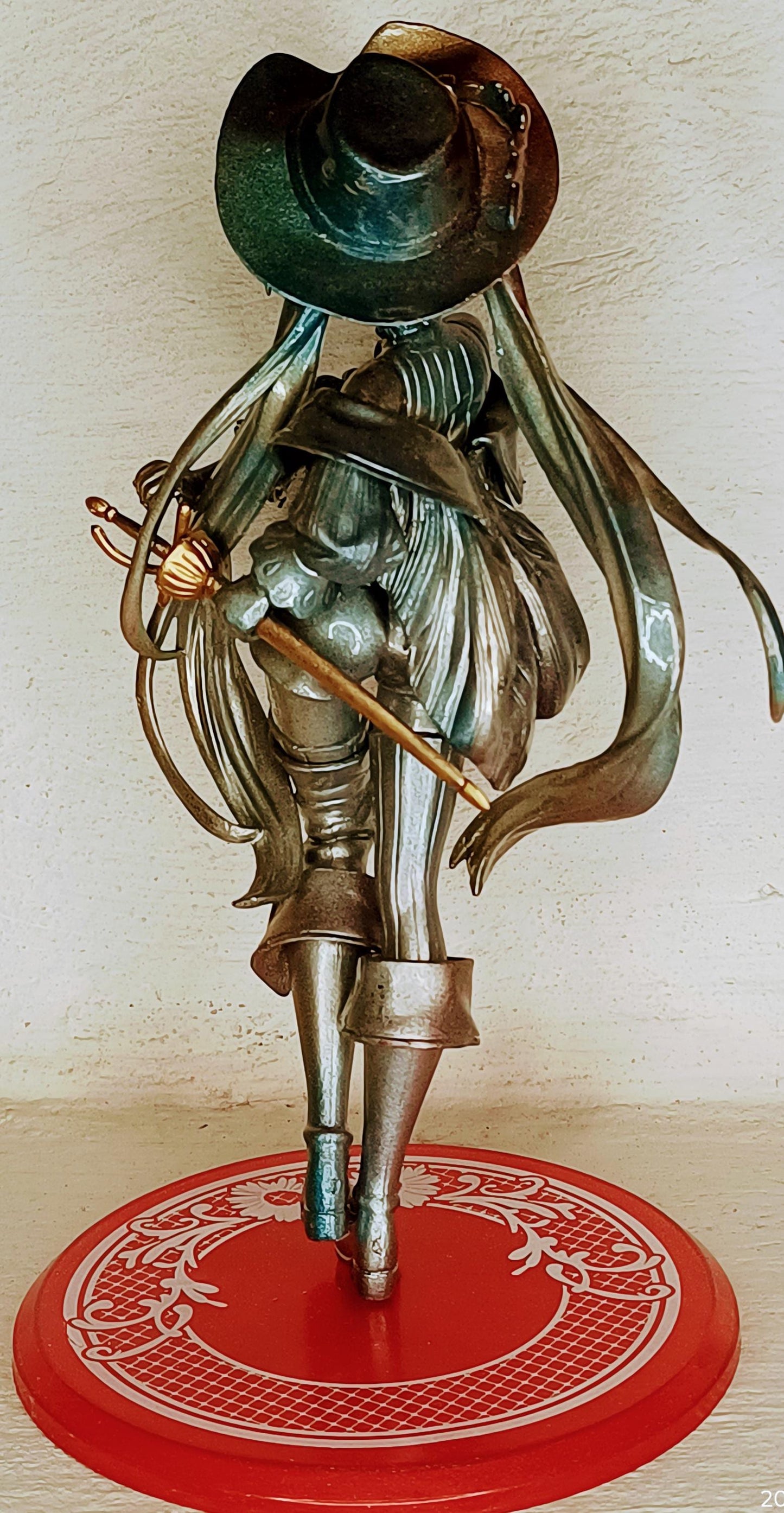 Figura Hatsune Miku Wonderland 19cm Edición Custom Metálica Con Caja Intervenida