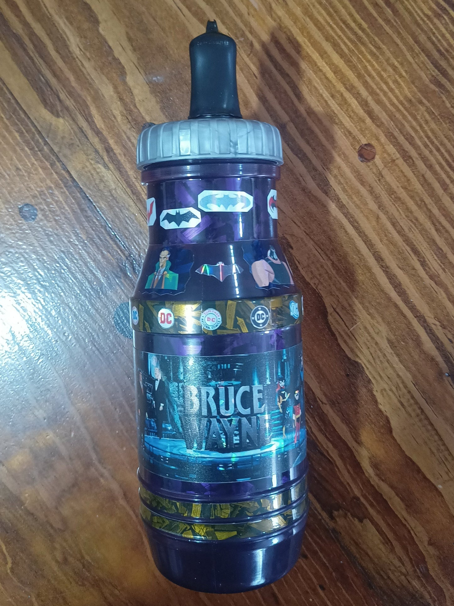 Termo Coleccionable Batman "The Dark Knight Legacy" – Edición 360° Gotham Premium